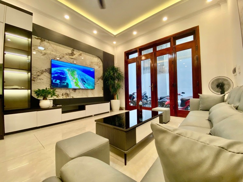 Bán nhà Đàm Quang Trung,Long Biên 6 tầng,50m,mt4.3m oto đỗ cổng nhỉnh 11 tỷ - Ảnh 3